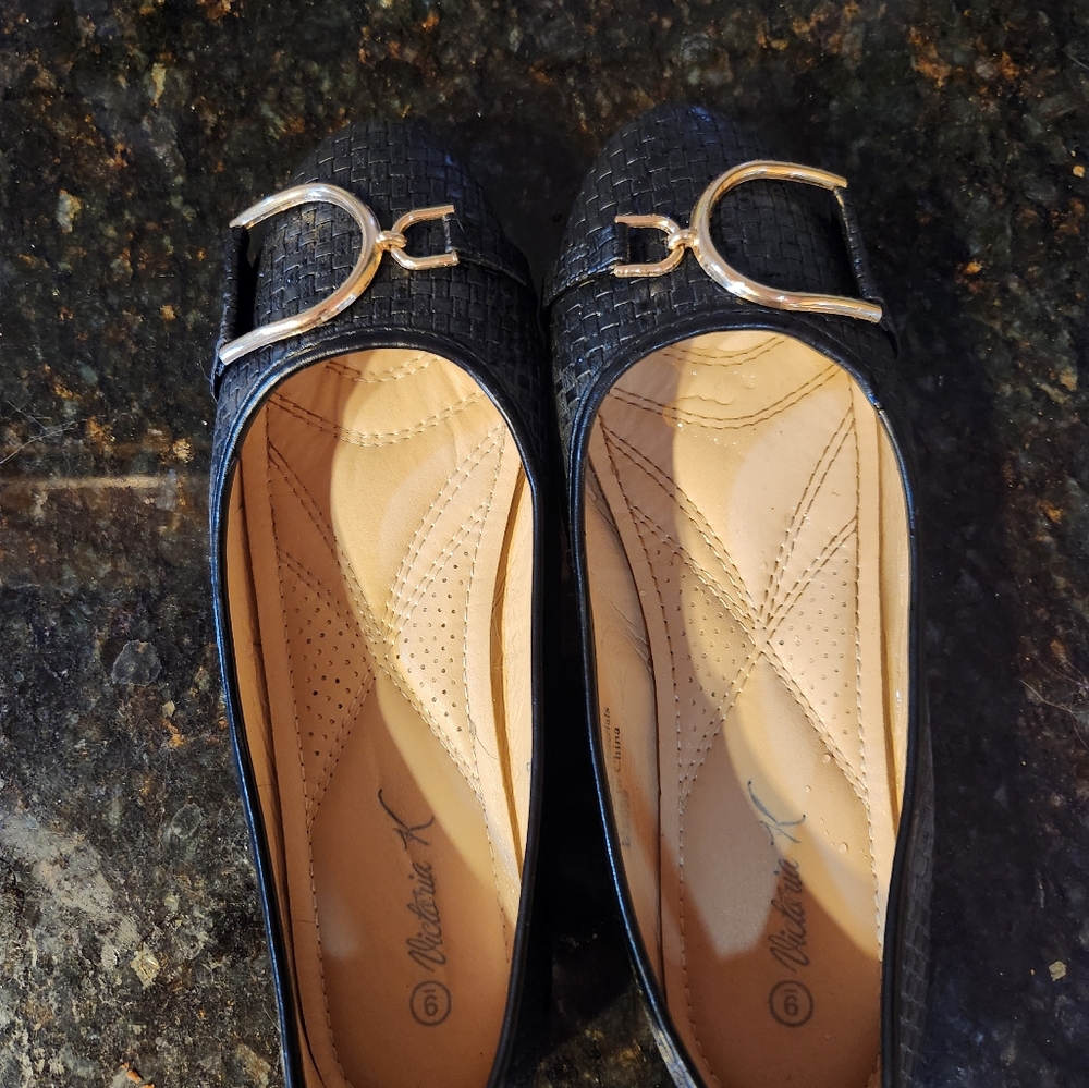 Victoria K Black Flats with Cushioned Insole